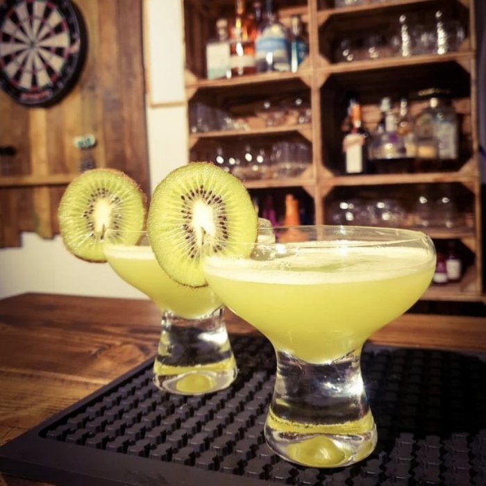 Kiwi Martini Cocktail Image